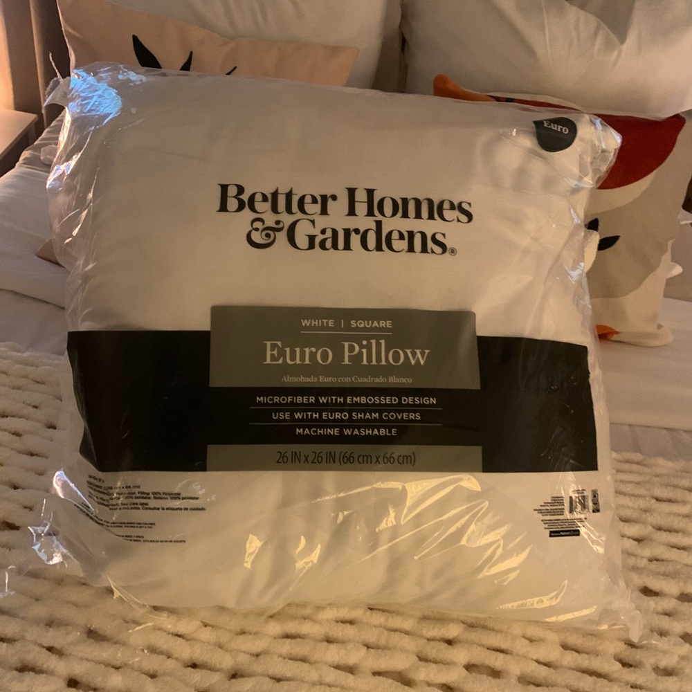 Euro sized pillow insert | NWT